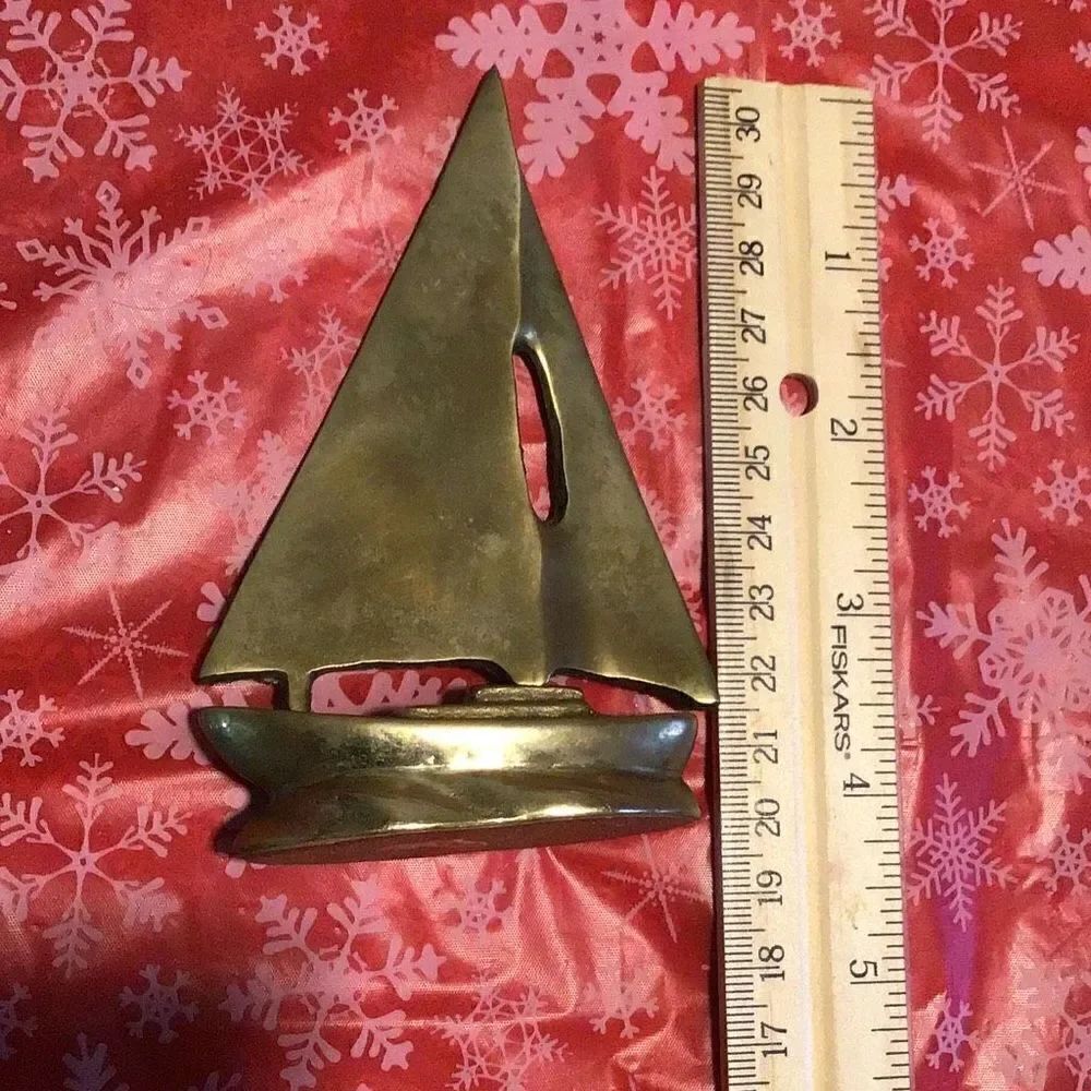 Sailboat 4 inch tall, brass sailboat from estate sale
